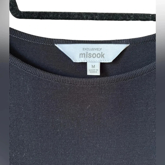 Misook Exclusively Sheath Black Dress Size M Shoulder Pads Knee Length - Picture 2 of 9